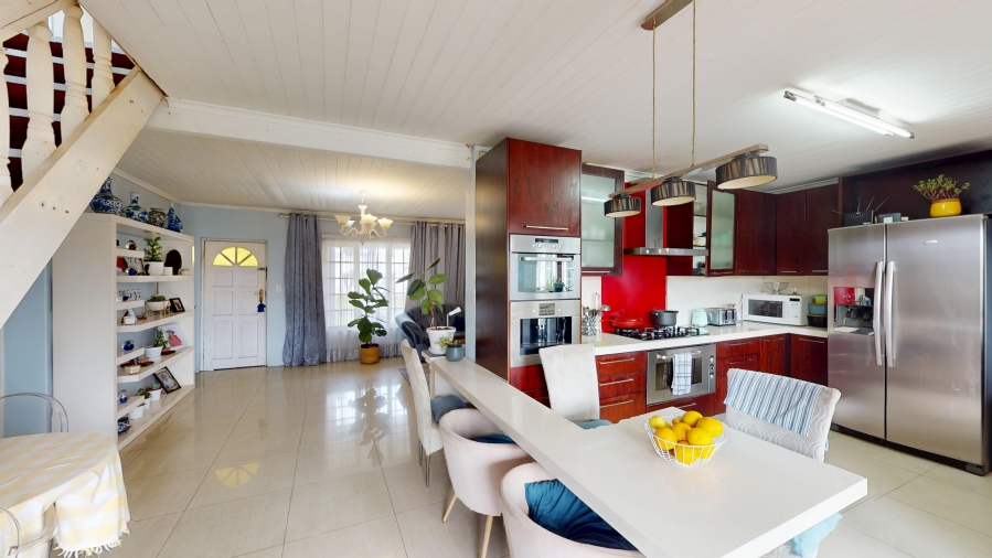 4 Bedroom Property for Sale in Rustdal Western Cape